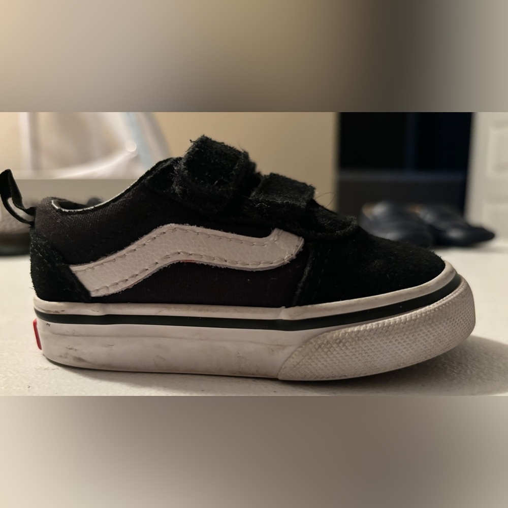 Vans Old Skool V Skate Shoe size 4